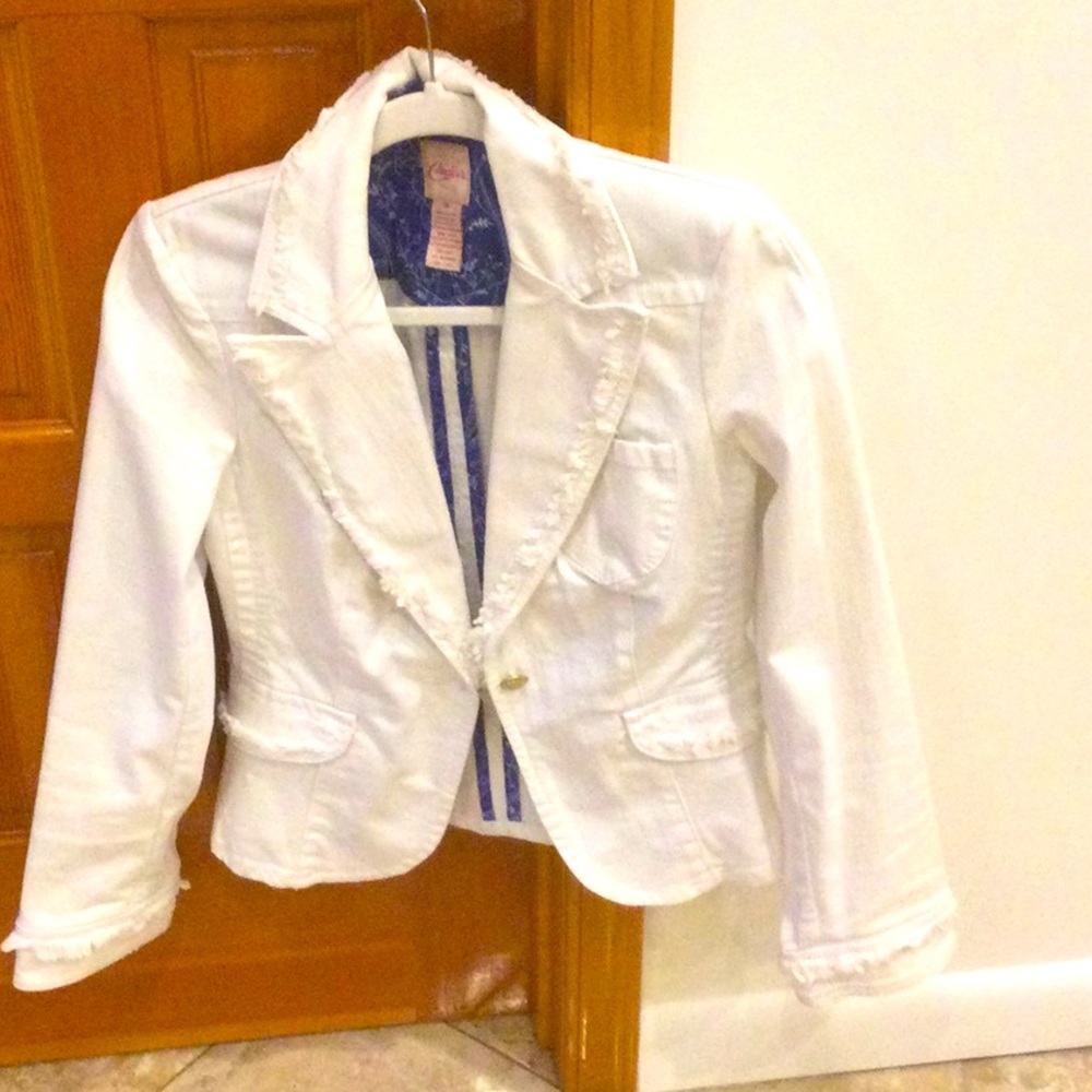 - - - Candies white jacket size medium